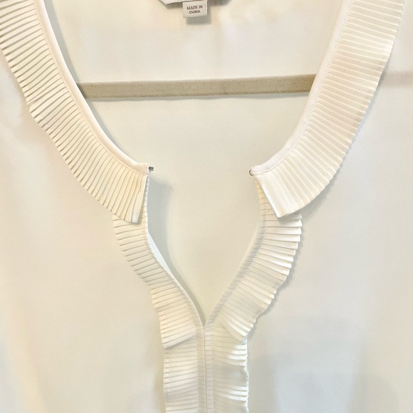 BODEN sleeveless blouse with pleated neck and arm details. Size 16 US - Picture 2 of 3